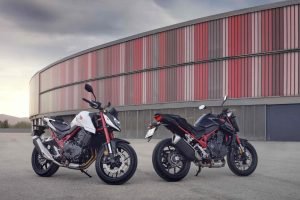 Honda CB750 Hornet geri dönüyor 1 - Honda CB750 Hornet
