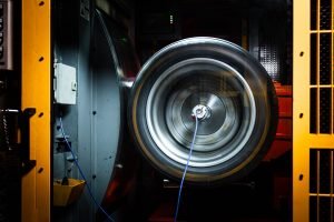 Pirelli saatte 500 kilometre hız testleri yürütmeye başladı 1 - pirelli