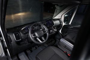 Proace Max